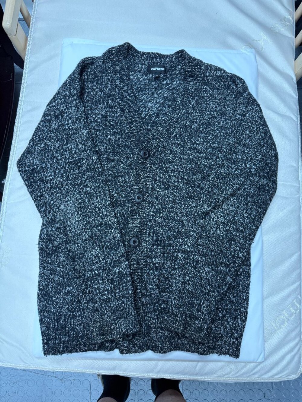 Express Marled Chunky Knit Button Cardigan Black White Sz S